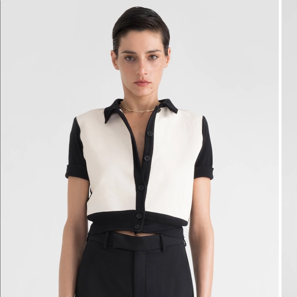Orseund Iris car top- sold out- perfect condition